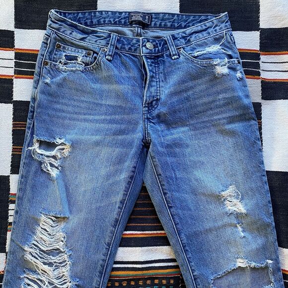 Abercrombie & Fitch Ames Low Rise Button Fly Slim Boyfriend Distressed Jeans. 26 - Picture 4 of 9